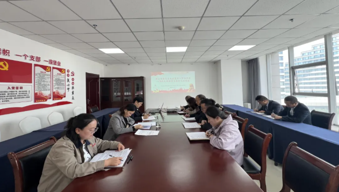 臨空公司黨支部召開第三季度黨員（擴大）會議暨深入貫徹中央八項規(guī)定精神學(xué)習(xí)教育總結(jié)會議