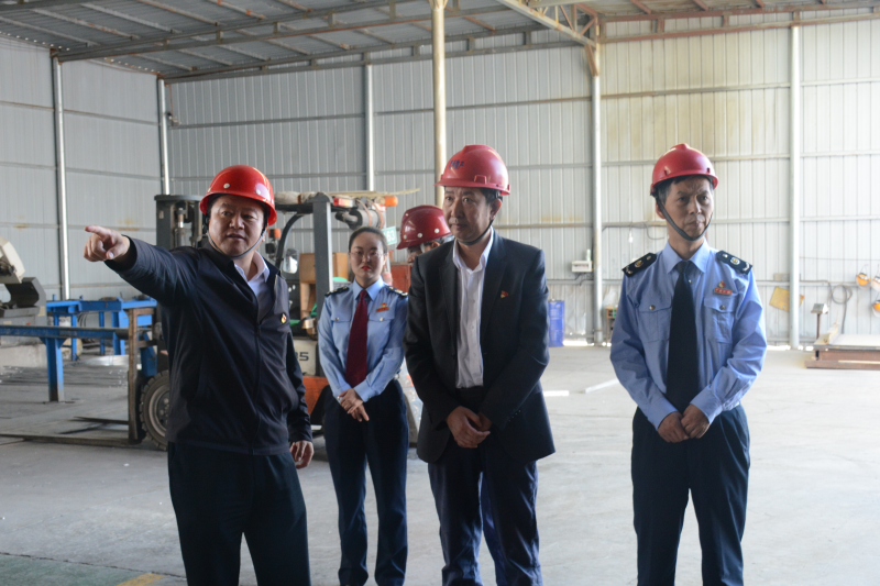 西寧市稅務(wù)局黨委書(shū)記、局長(zhǎng)劉興華蒞臨 青海物產(chǎn)工業(yè)投資有限公司調(diào)研