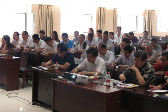 加強業(yè)務(wù)培訓，提升工作能力